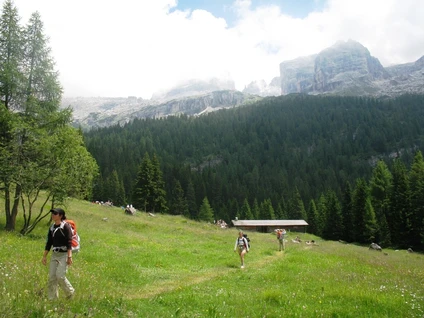 A day in the mountains for young explorers in the Brenta Dolomites 3